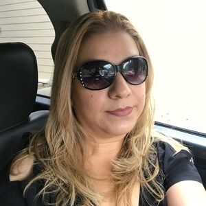 Meet your Posher, Glenda